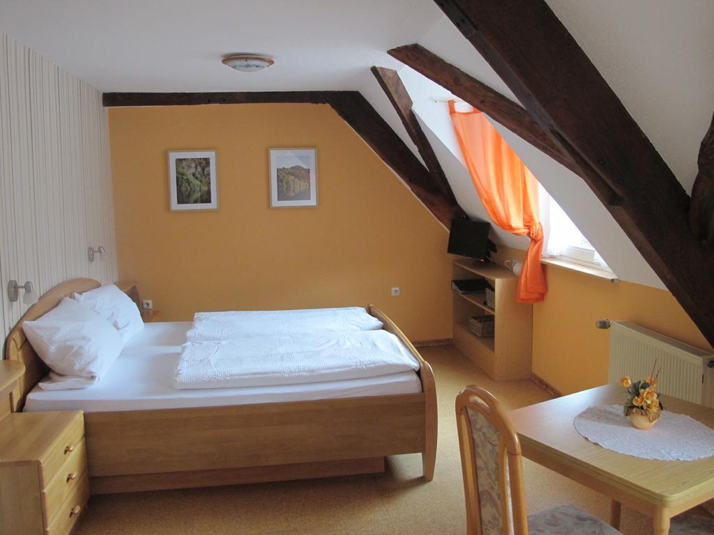 Weinhof Michael Morbach Hotell Zeltingen-Rachtig Exteriör bild
